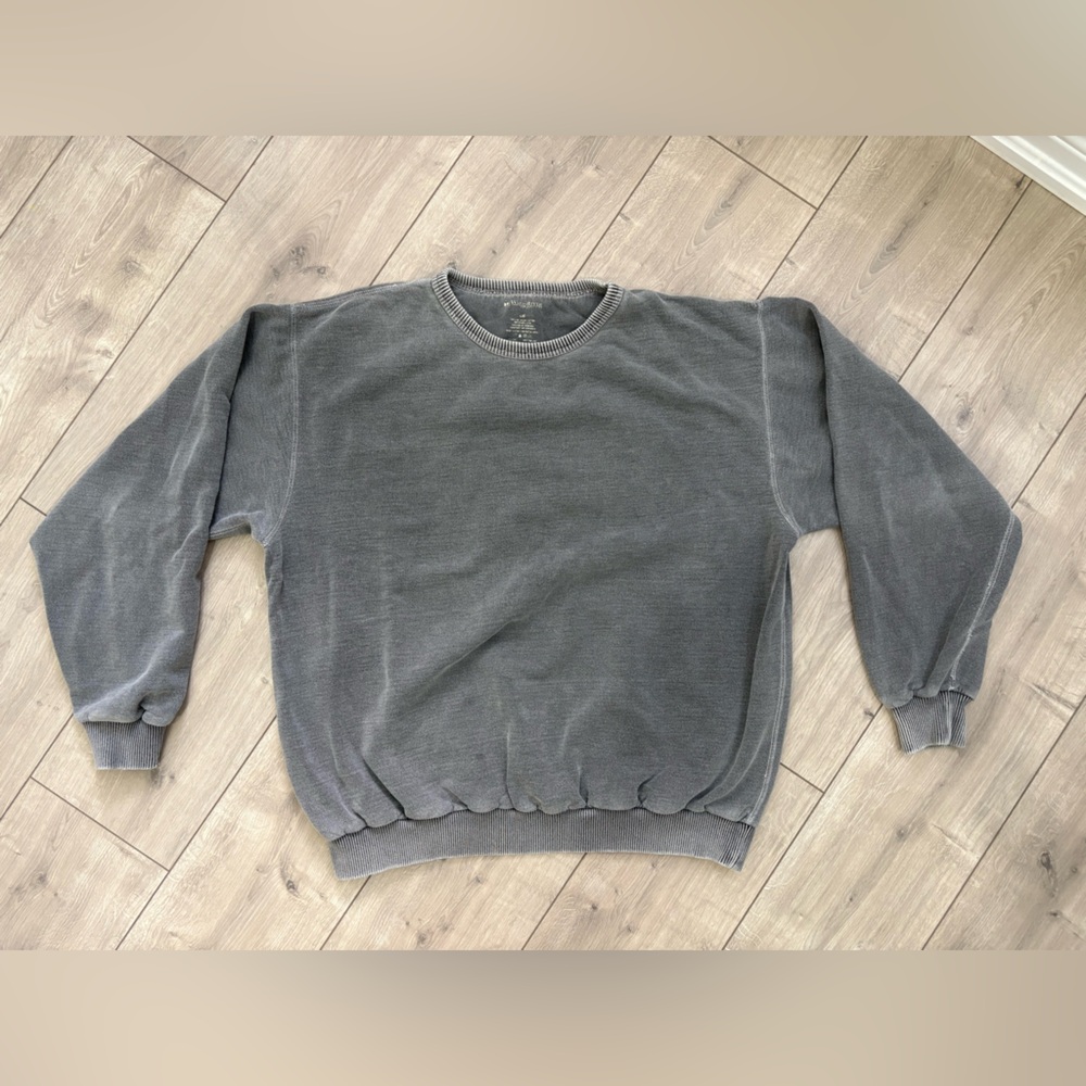 Classic Crewneck Men's Sweater in Charcoal Gray